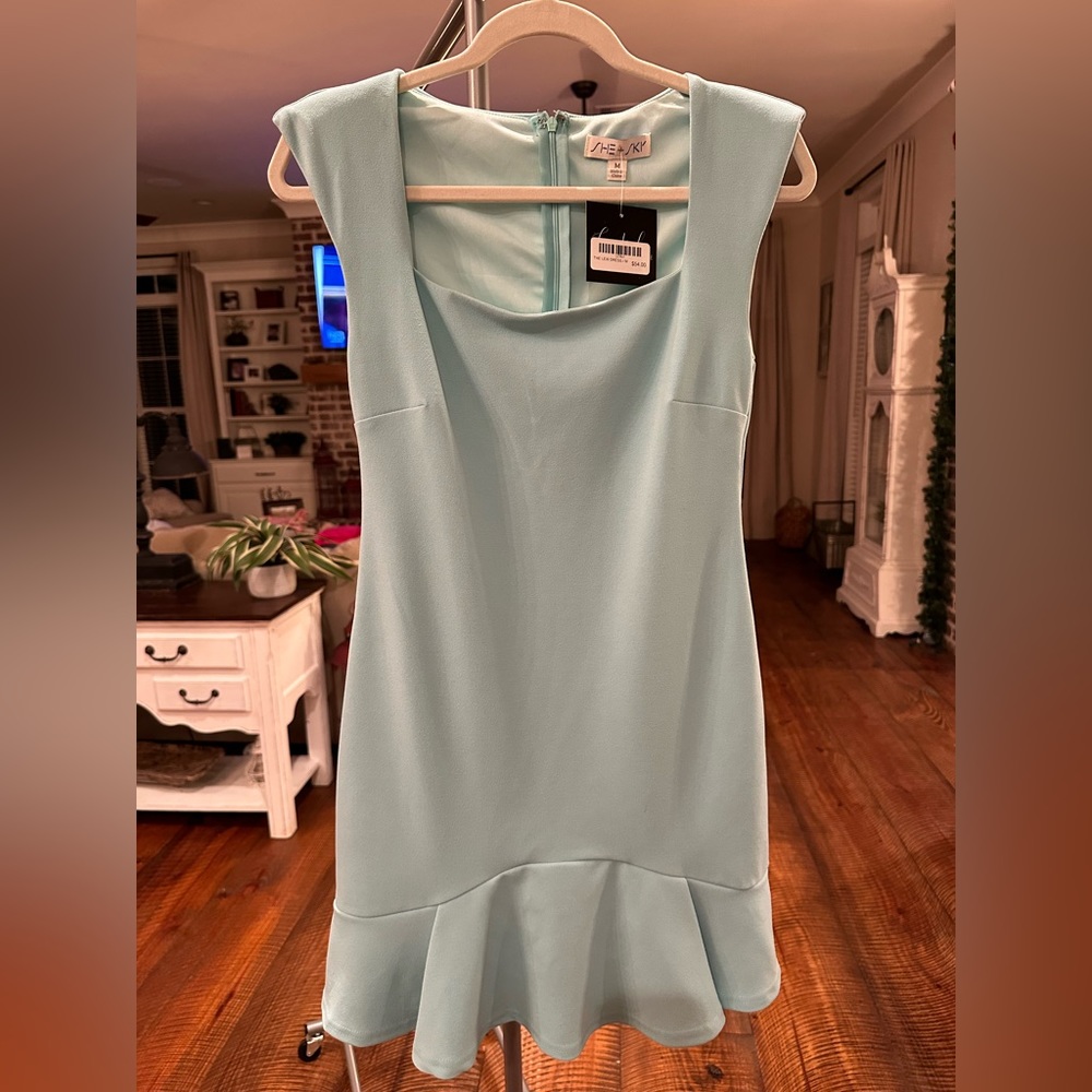 NWT Women’s She + Sky Dress Size Medium